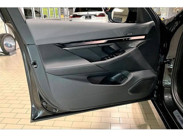 2027 BMW 5 Series 550e xDrive