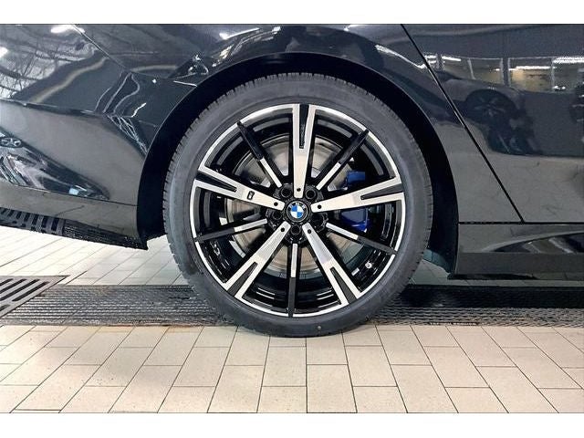 2027 BMW 5 Series 550e xDrive