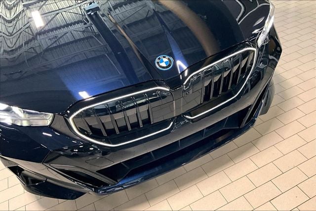2027 BMW 5 Series 550e xDrive
