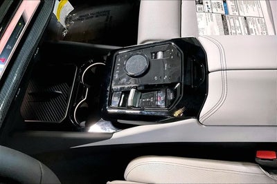 2027 BMW 5 Series 550e xDrive