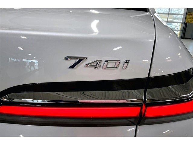 2024 BMW 7 Series 740i xDrive