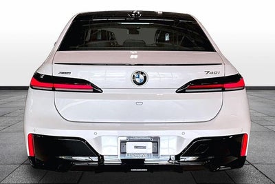 2026 BMW 7 Series 740i xDrive