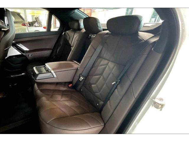 2026 BMW 7 Series 740i xDrive