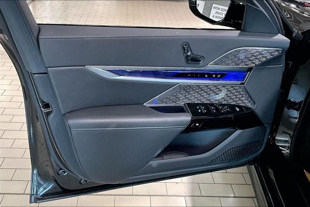 2025 BMW 7 Series 760i xDrive