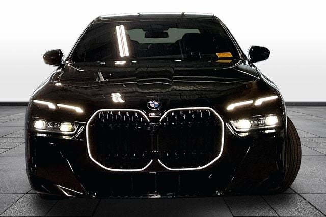 2025 BMW 7 Series 760i xDrive