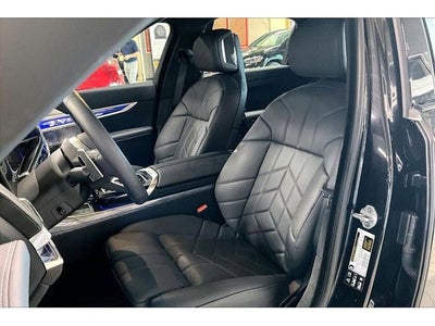 2025 BMW 7 Series 760i xDrive