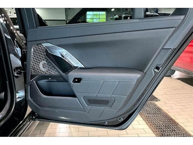 2025 BMW 7 Series 760i xDrive