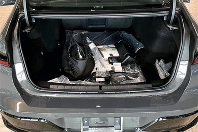 2026 BMW 7 Series 750e xDrive