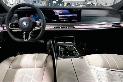 2026 BMW 7 Series 750e xDrive
