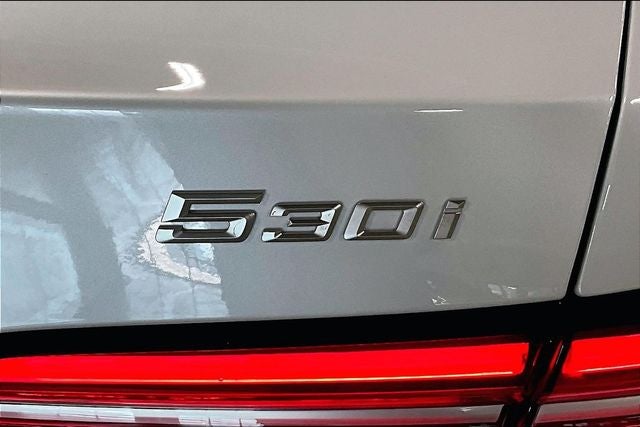 2026 BMW 5 Series 530i xDrive