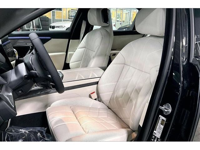 2027 BMW 7 Series 740i xDrive