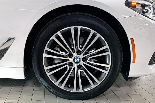 2019 BMW 5 Series 540i xDrive