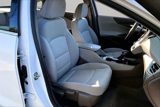 2023 Chevrolet Malibu LS 1FL