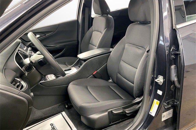 2022 Chevrolet Malibu LS 1FL