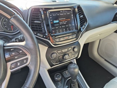 2019 Jeep Cherokee Overland