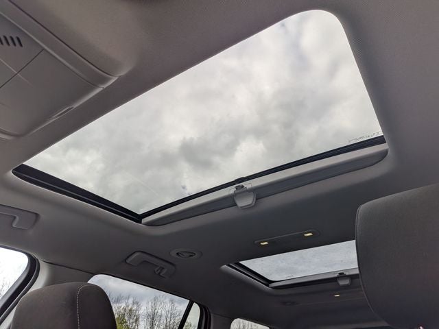 2017 GMC Acadia SLE-2