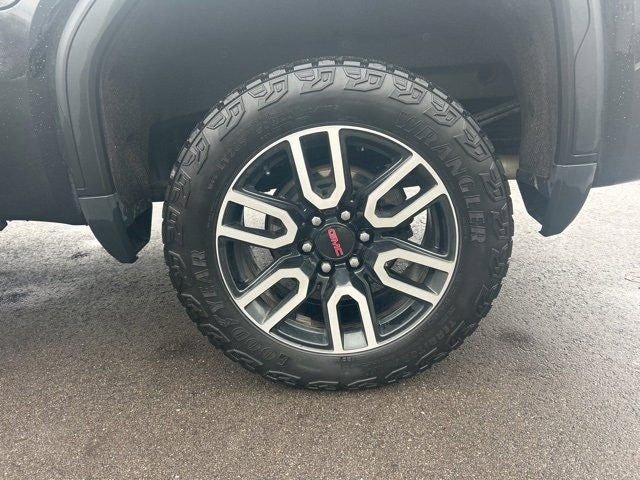 2022 GMC Sierra Limited AT4