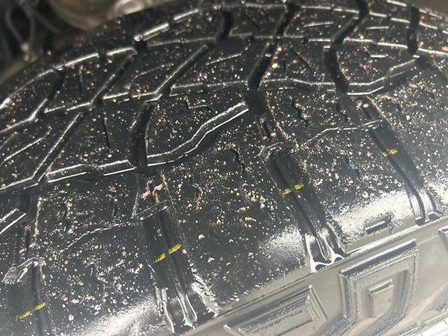 2022 GMC Sierra Limited AT4