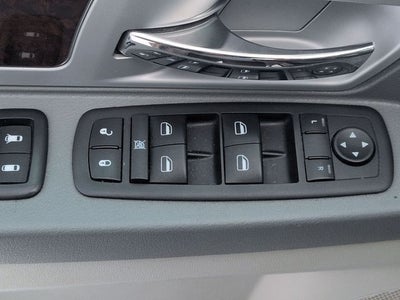 2010 Chrysler Town and Country Touring