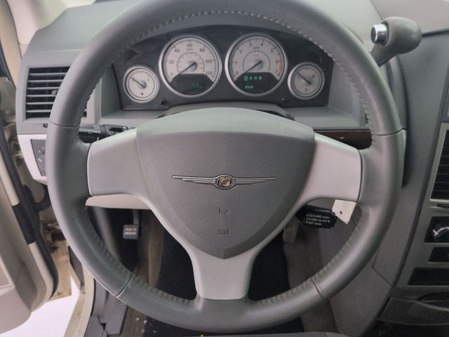 2010 Chrysler Town and Country Touring