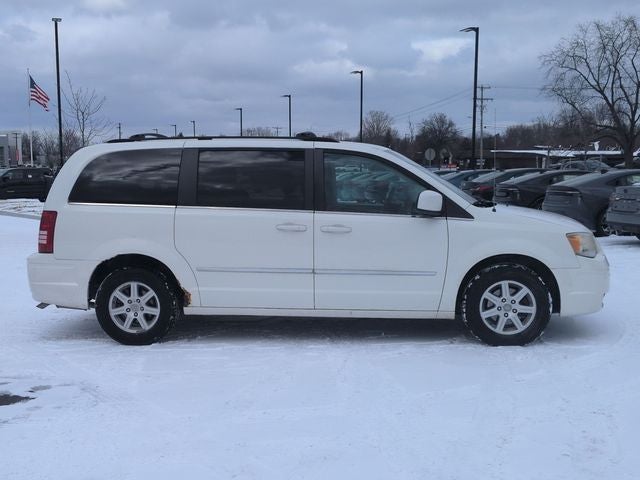 2010 Chrysler Town and Country Touring