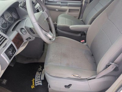 2010 Chrysler Town and Country Touring