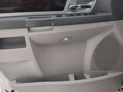 2010 Chrysler Town and Country Touring