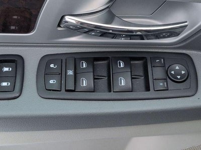 2010 Chrysler Town and Country Touring