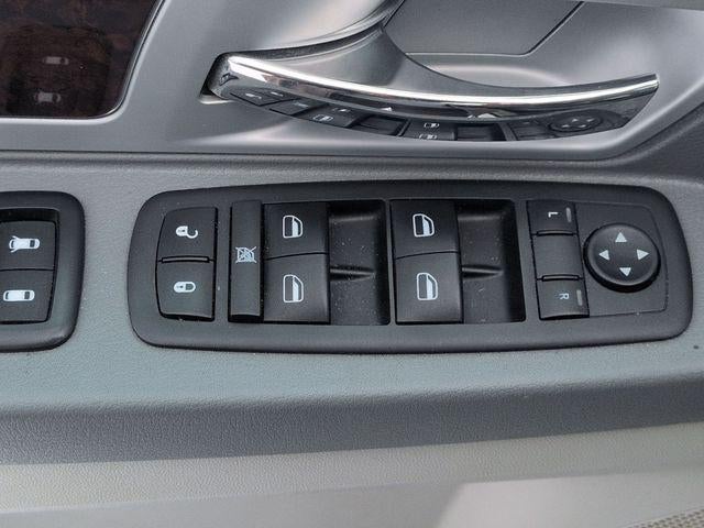 2010 Chrysler Town and Country Touring