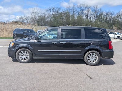 2015 Chrysler Town and Country Touring