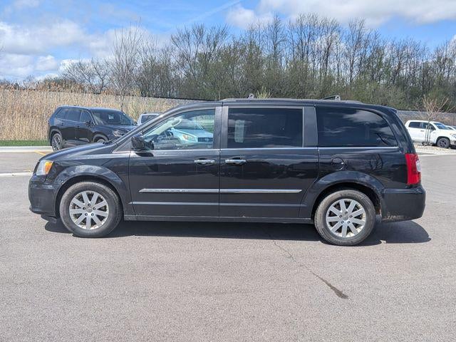 2015 Chrysler Town and Country Touring