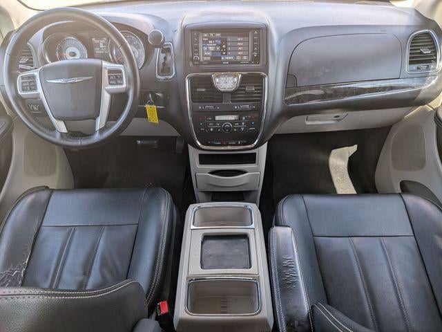 2015 Chrysler Town and Country Touring