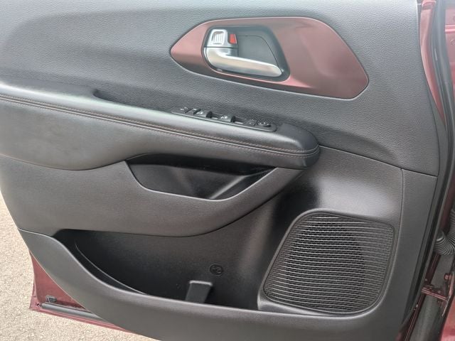 2019 Chrysler Pacifica Touring L Plus