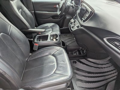 2019 Chrysler Pacifica Touring L Plus