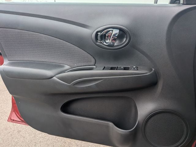 2016 Nissan Versa 1.6 SV