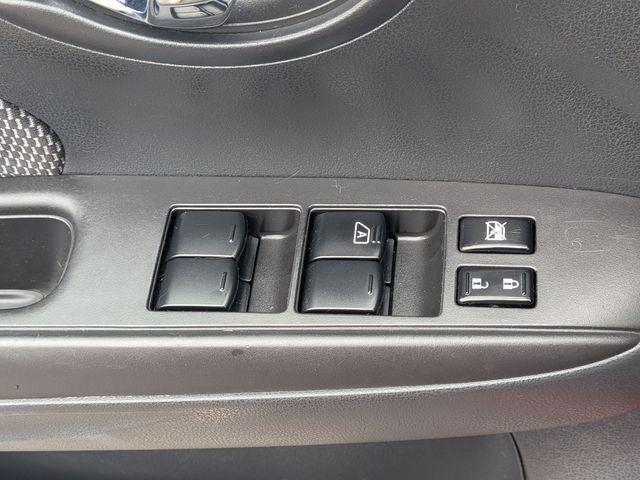 2016 Nissan Versa 1.6 SV