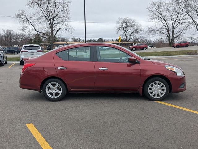 2016 Nissan Versa 1.6 SV