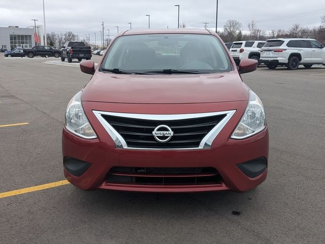 2016 Nissan Versa 1.6 SV