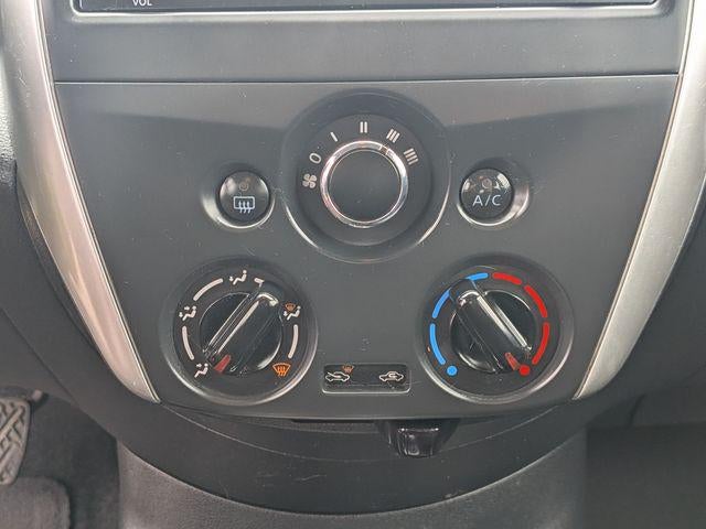 2016 Nissan Versa 1.6 SV