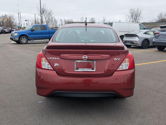 2016 Nissan Versa 1.6 SV