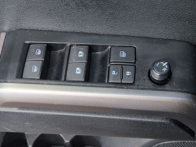 2023 Toyota TACOMA SR5 SR5 V6