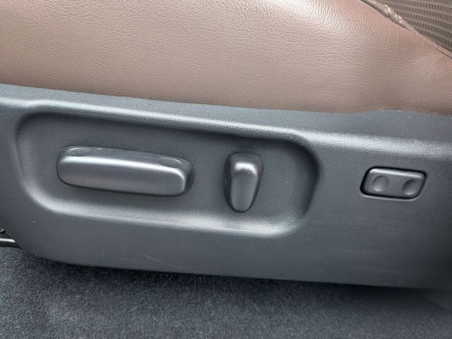 2023 Toyota Tacoma Limited V6