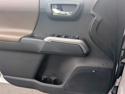 2023 Toyota Tacoma Limited V6