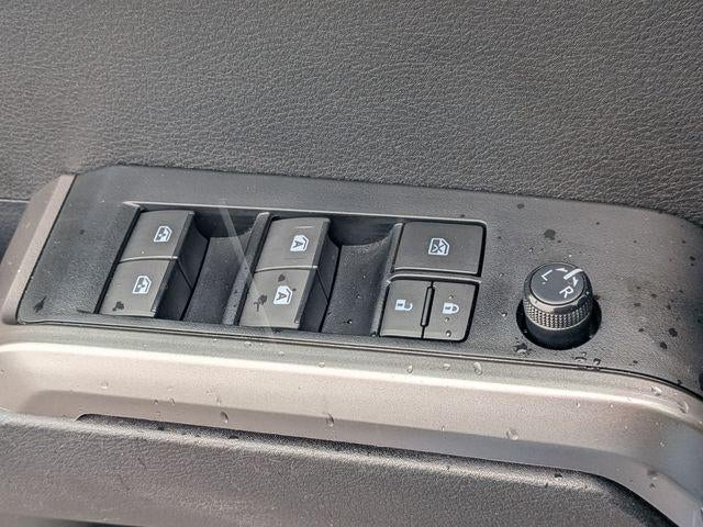 2023 Toyota Tacoma Limited V6