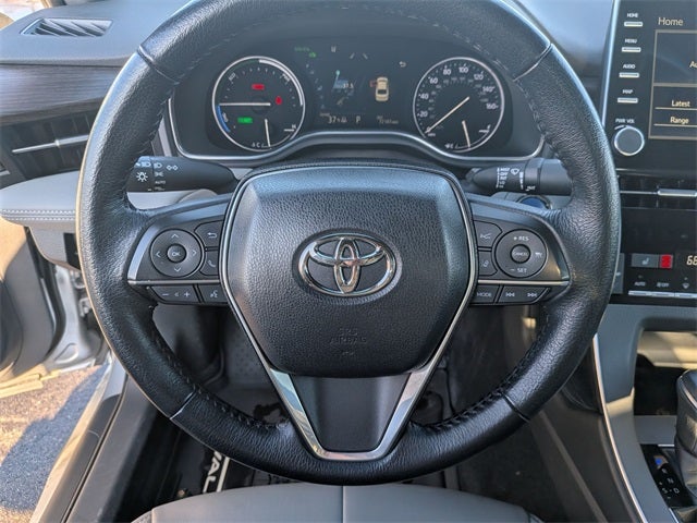 2019 Toyota AVALON HYBRID XLE Plus