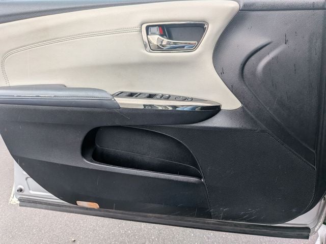 2013 Toyota AVALON XLE