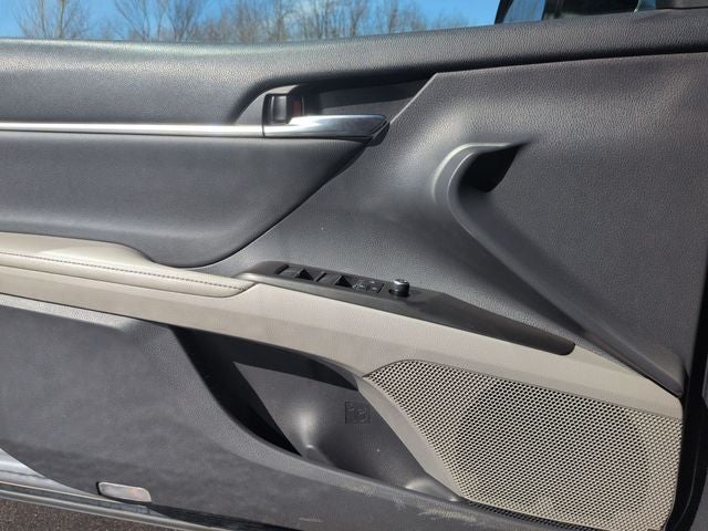 2022 Toyota CAMRY XLE