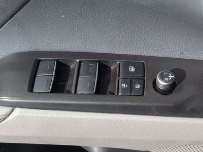 2022 Toyota CAMRY XLE