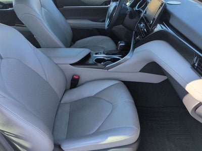 2022 Toyota CAMRY XLE