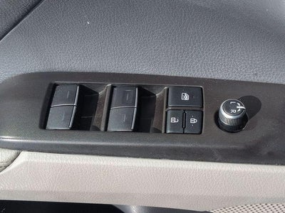 2022 Toyota CAMRY XLE